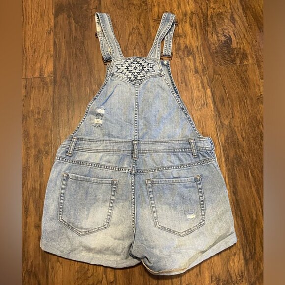 Forever 21 shorts denim overalls jeans embroidered back size 28 distressed - Picture 5 of 6